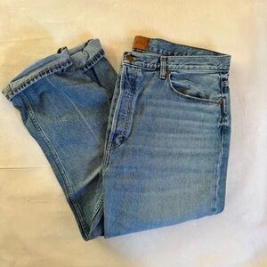 Light Wash Women’s Boyfriend Jeans - Relaxed Mid-Rise